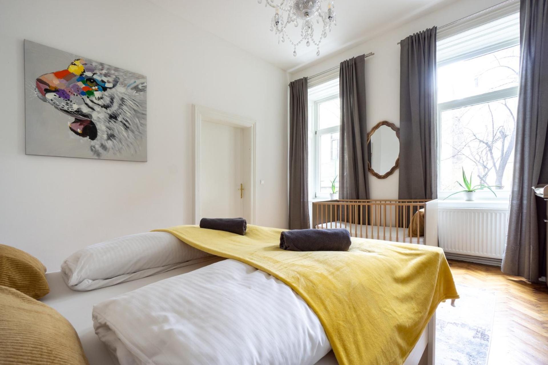 Central Apartment In Viennese Old Building Kültér fotó