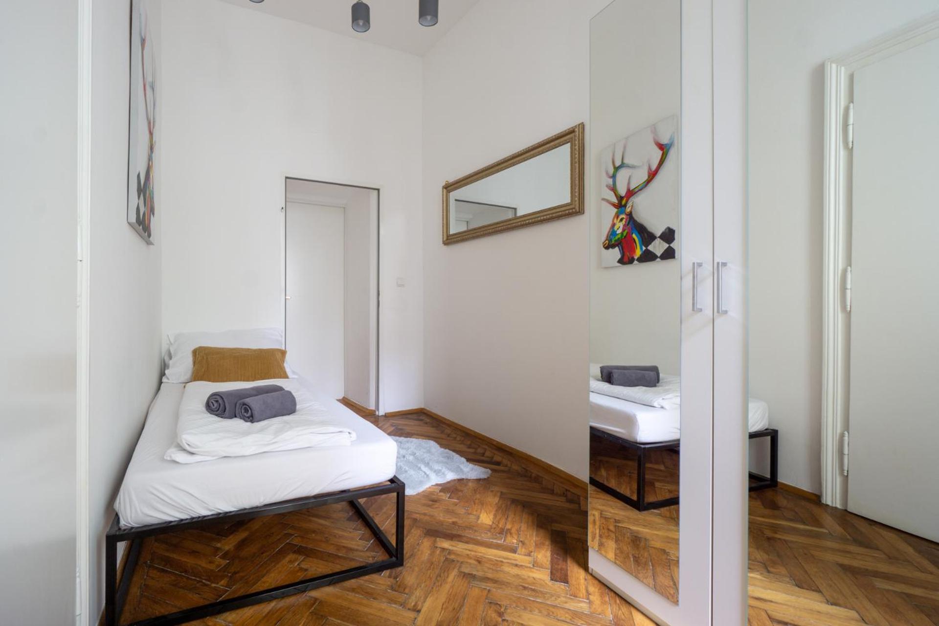 Central Apartment In Viennese Old Building Kültér fotó