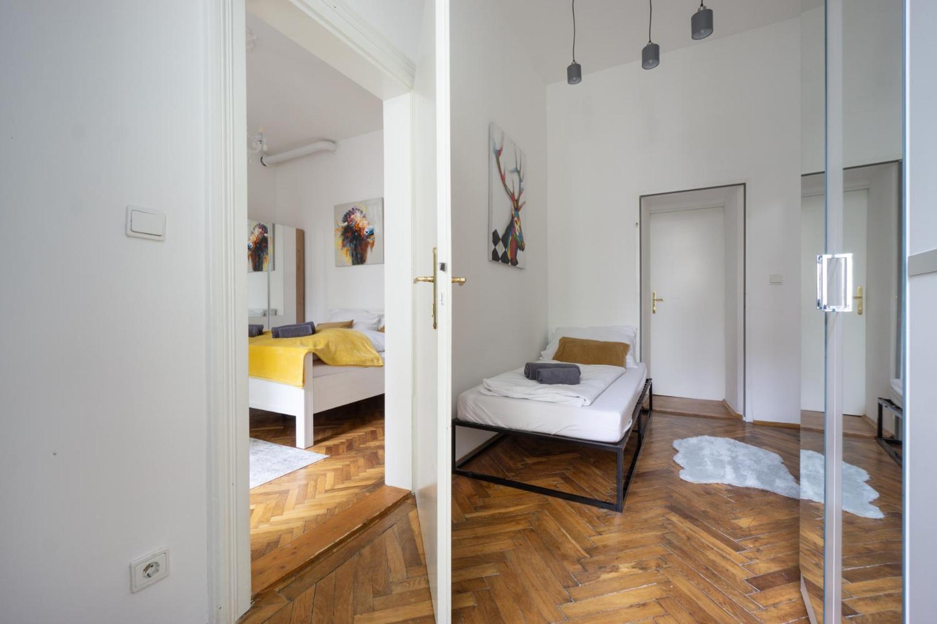 Central Apartment In Viennese Old Building Kültér fotó