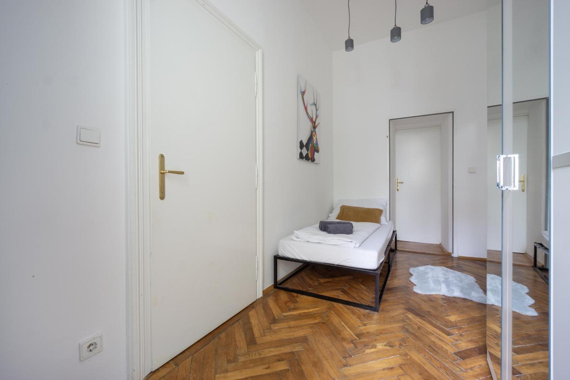 Central Apartment In Viennese Old Building Kültér fotó